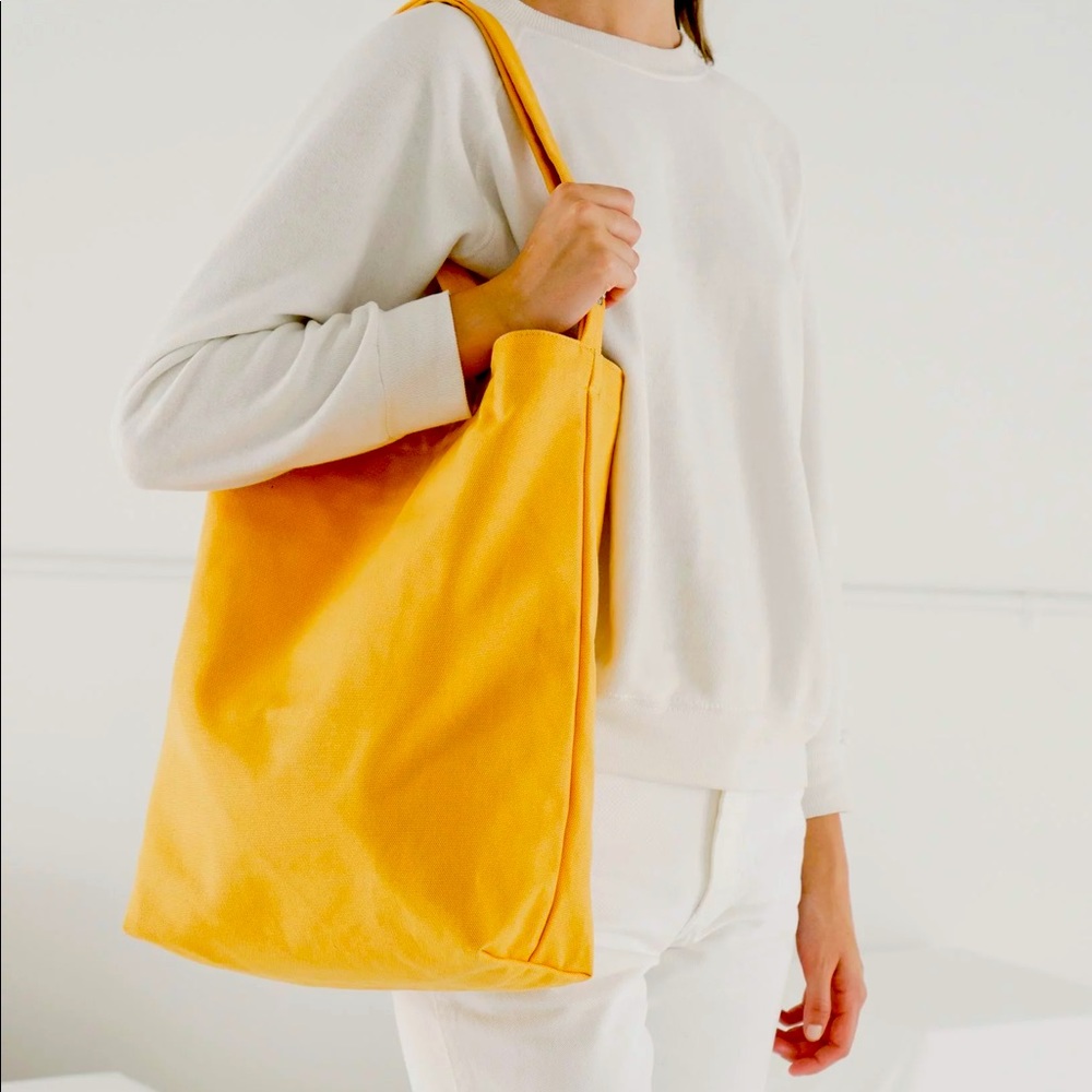 BAGGU Duck Bag in Yellow
